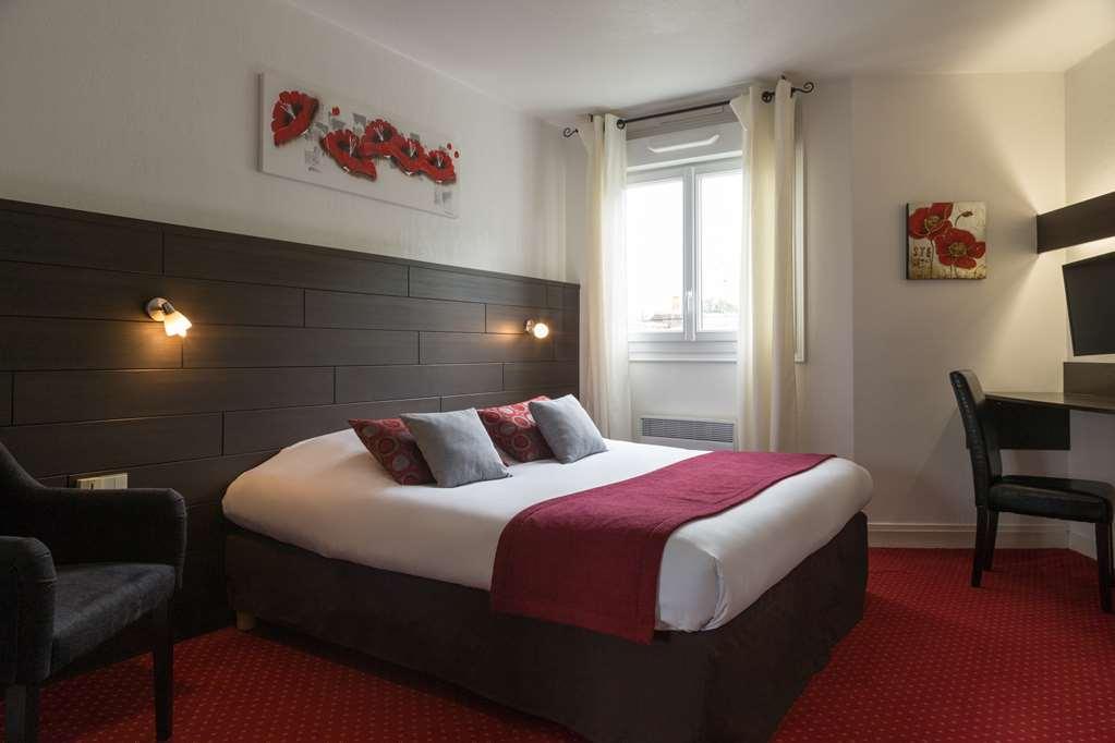 The Originals City, Hotel Du Chateau, Pontivy Δωμάτιο φωτογραφία