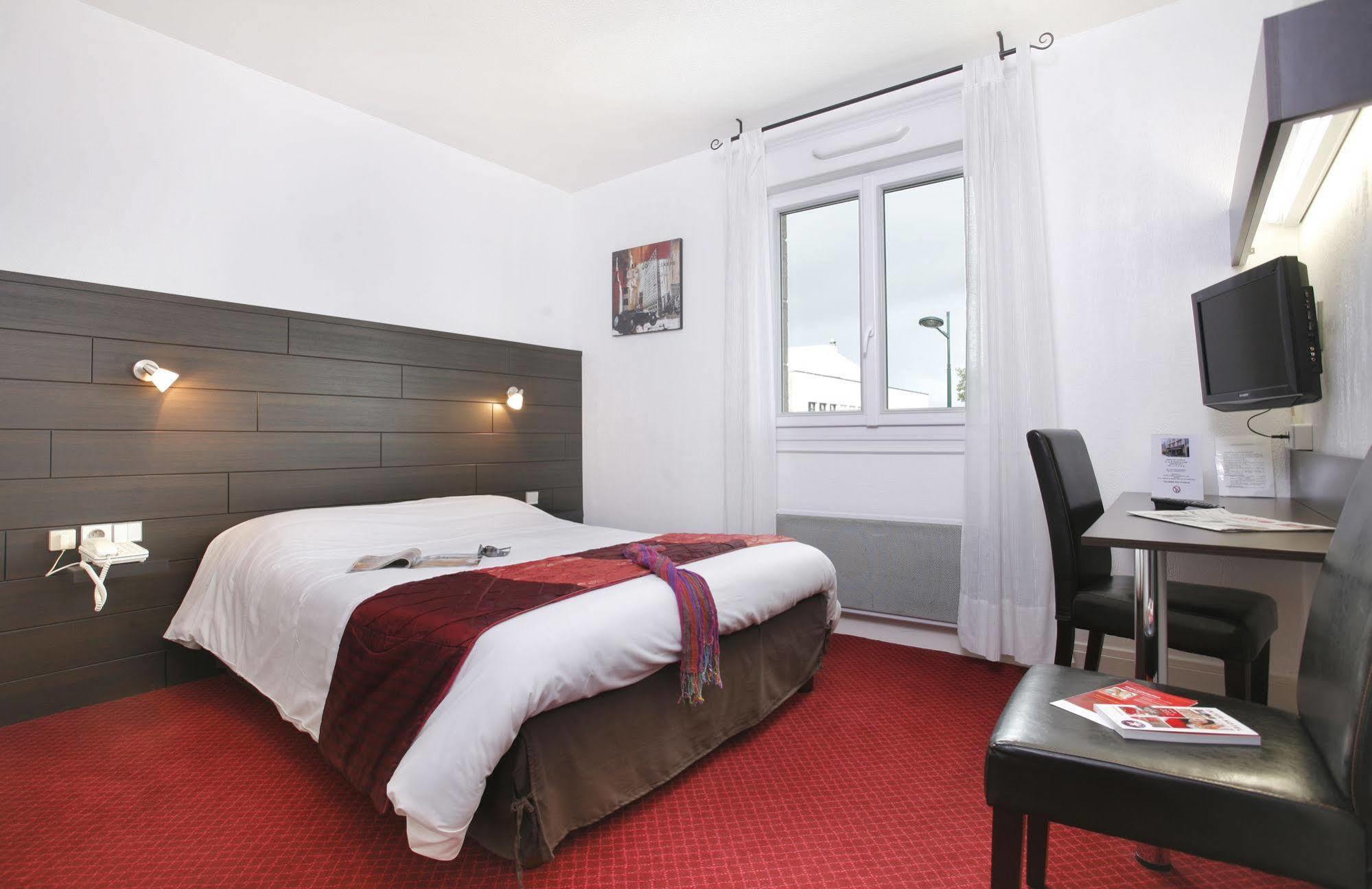 The Originals City, Hotel Du Chateau, Pontivy Εξωτερικό φωτογραφία