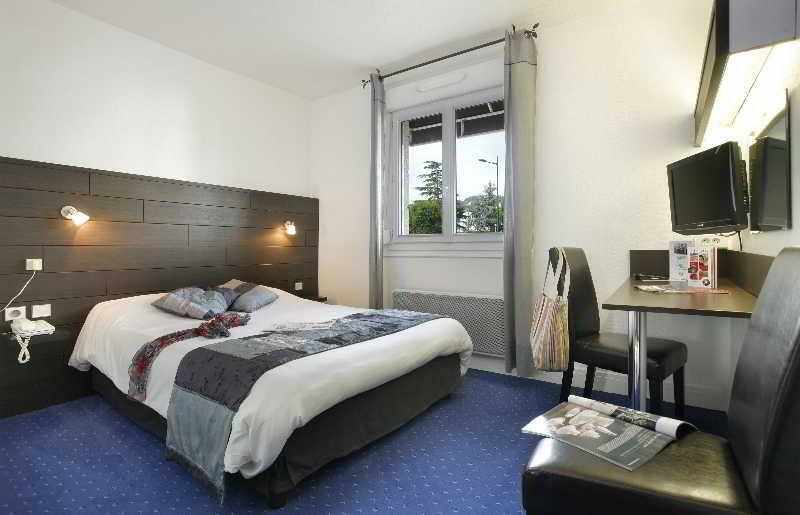 The Originals City, Hotel Du Chateau, Pontivy Εξωτερικό φωτογραφία